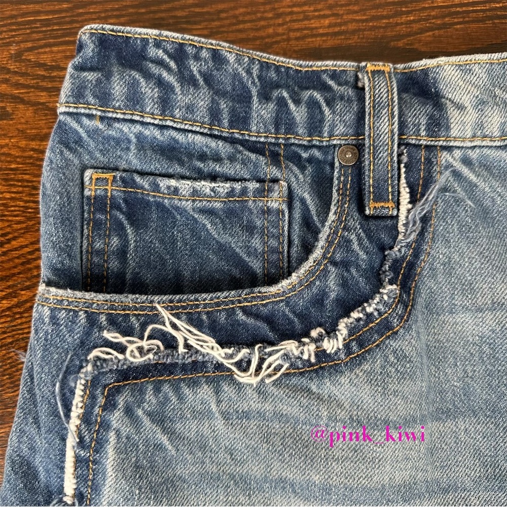 Hudson Blue Deconstructed High Rise Cutoff Jean Shorts - Picture 3 of 14